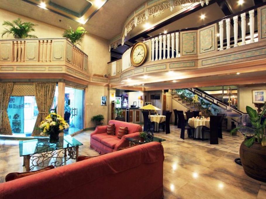 Manor Hotel