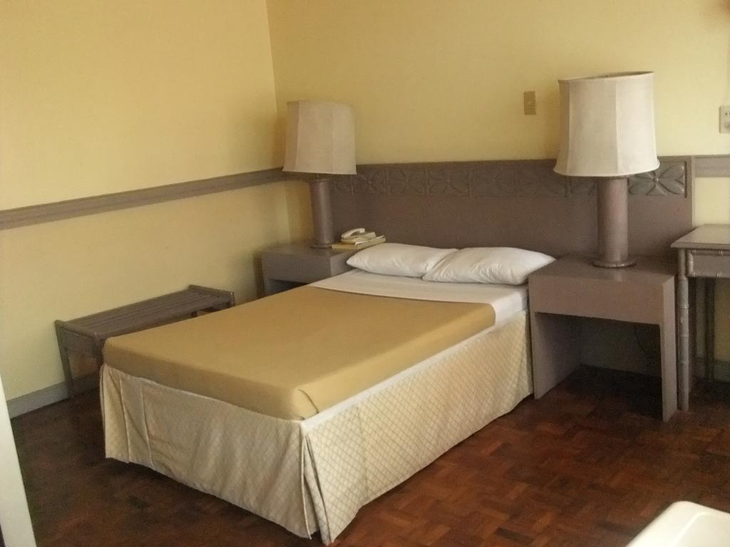 Manor Hotel 3*